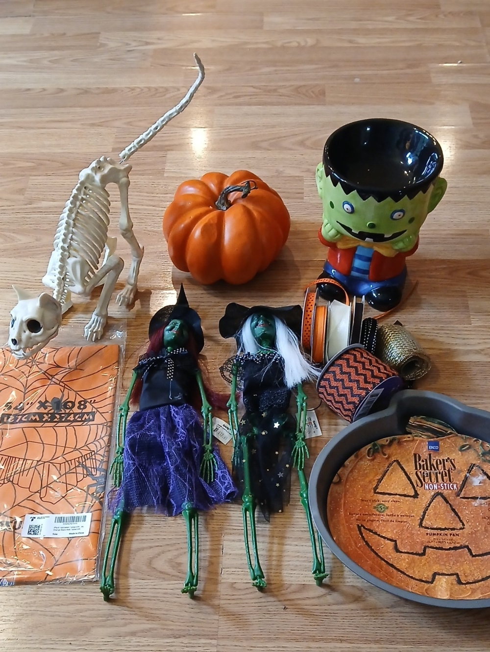 Huge Fun Halloween Lot